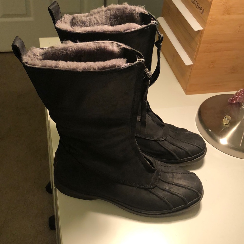 Ugg snow boots